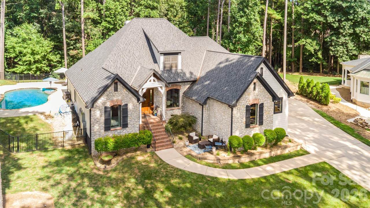 2418 Talbot Court - Photo 1