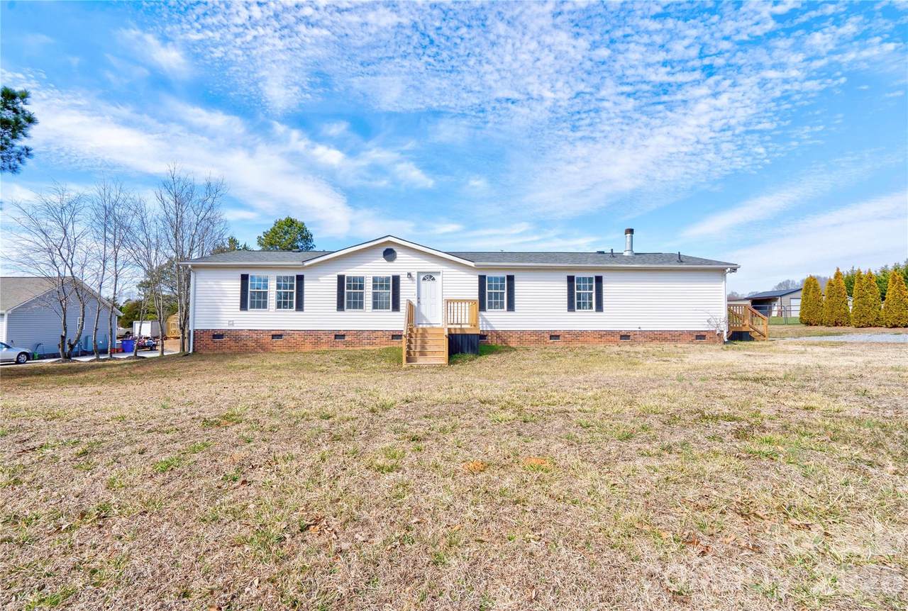112 Jenny Drive - Photo 1