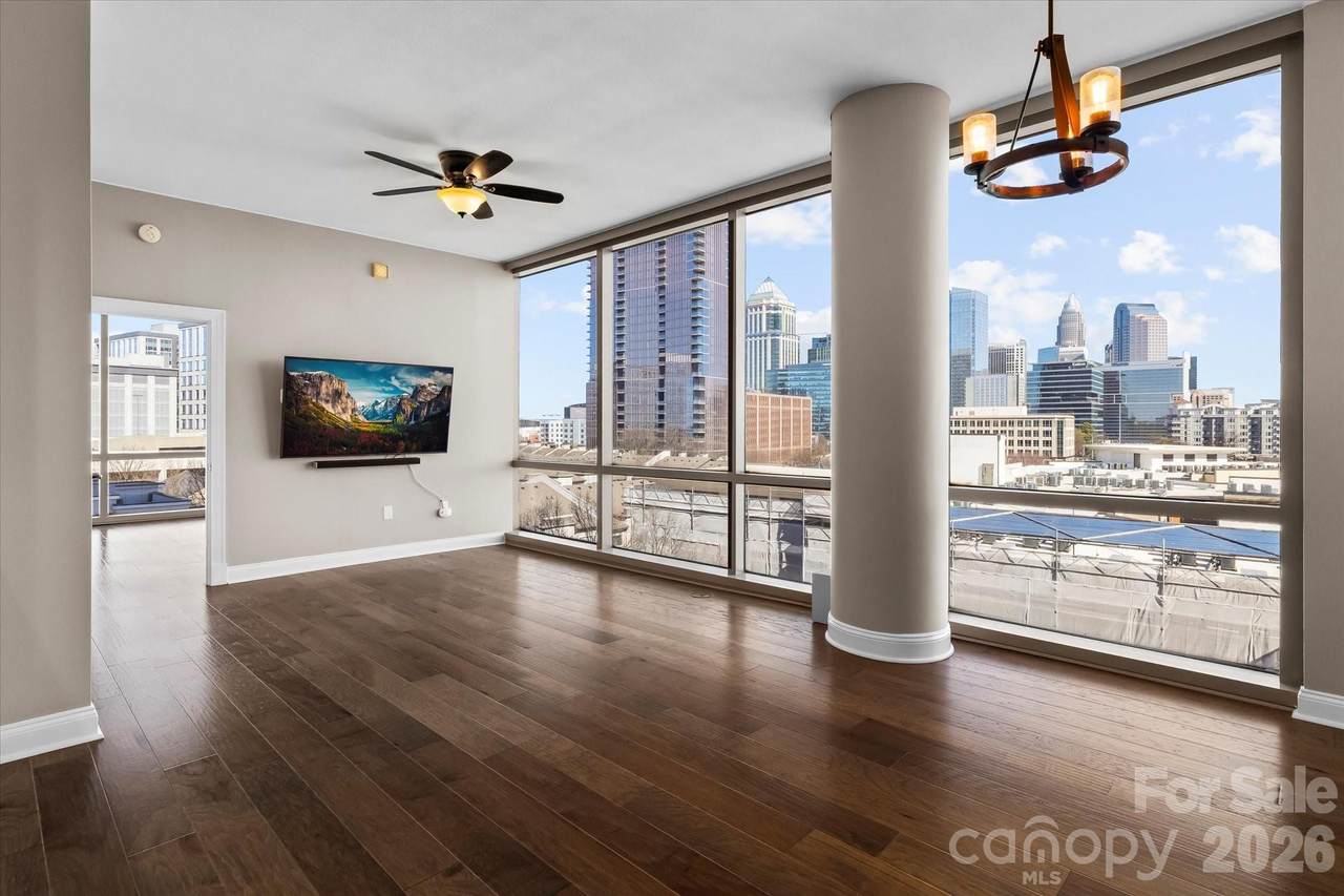 315 Arlington Avenue - Photo 1