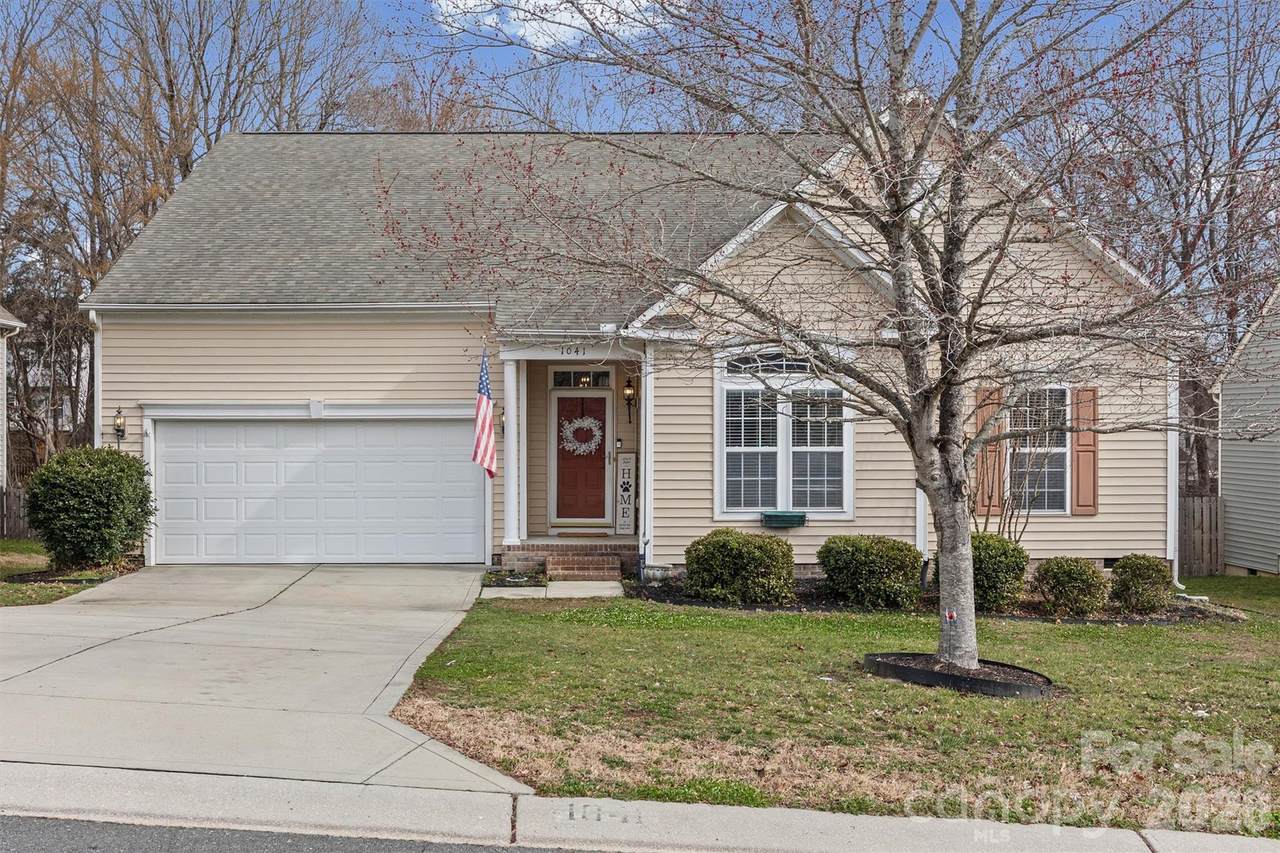 1041 Pepperwood Place - Photo 1