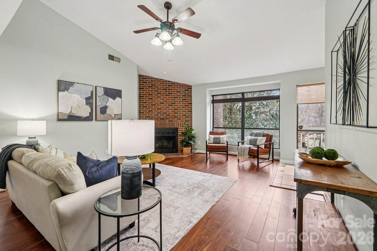 1606 Sharon Road - Photo 1