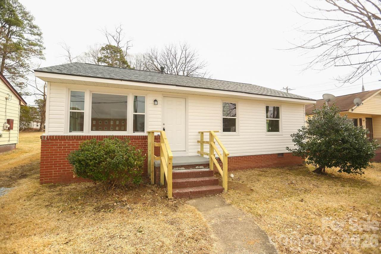 1304 Brenner Avenue - Photo 1
