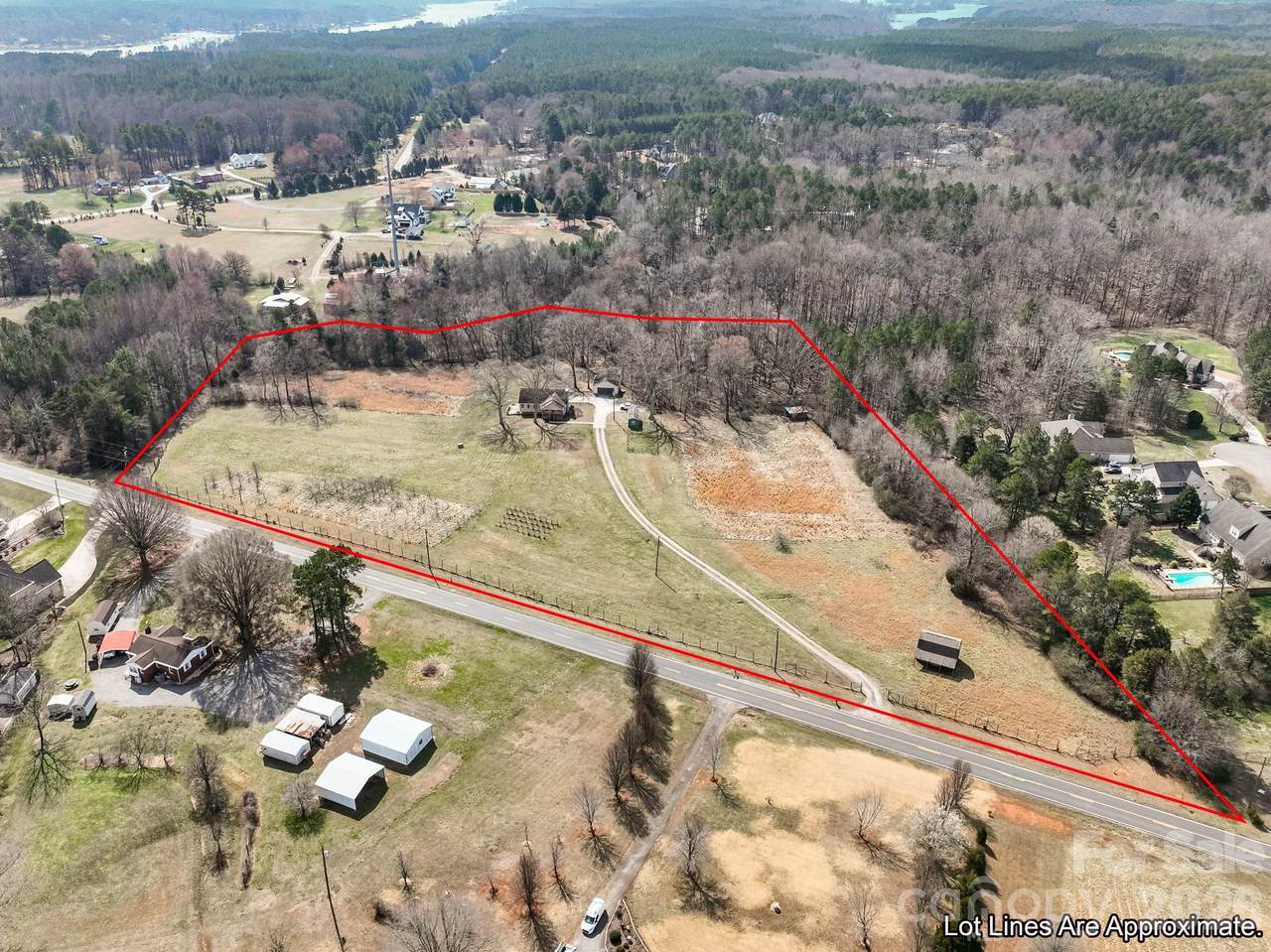 544 Hicks Creek Road - Photo 1