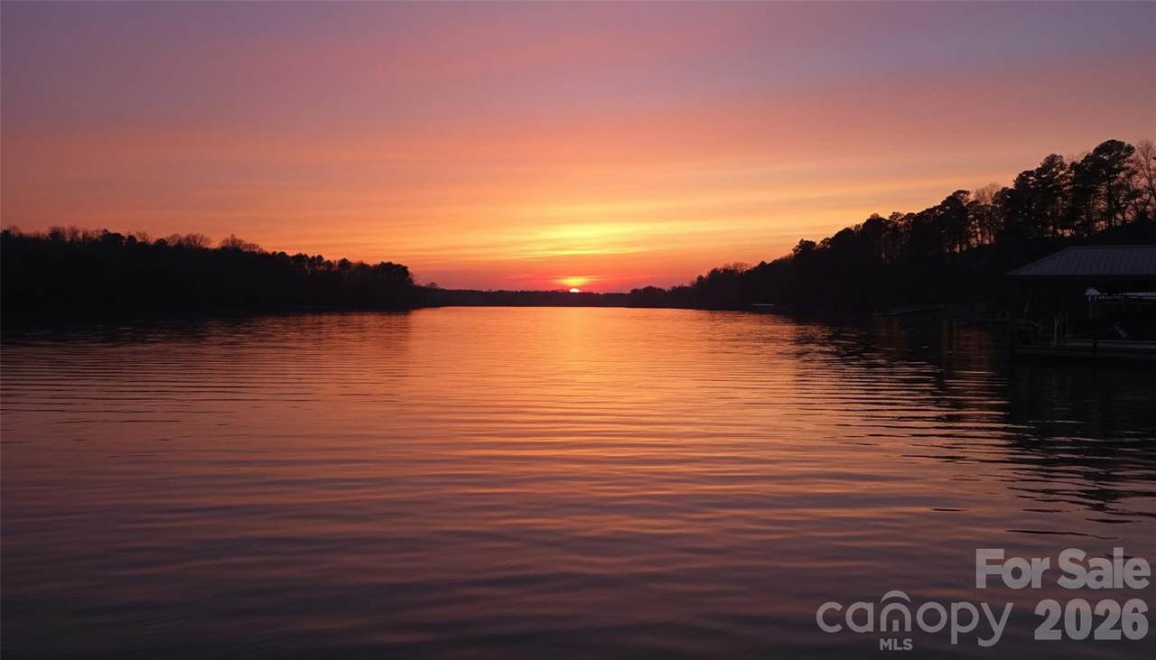 https://bt-photos.global.ssl.fastly.net/cmls/1280_boomver_1_4349055-1.jpg