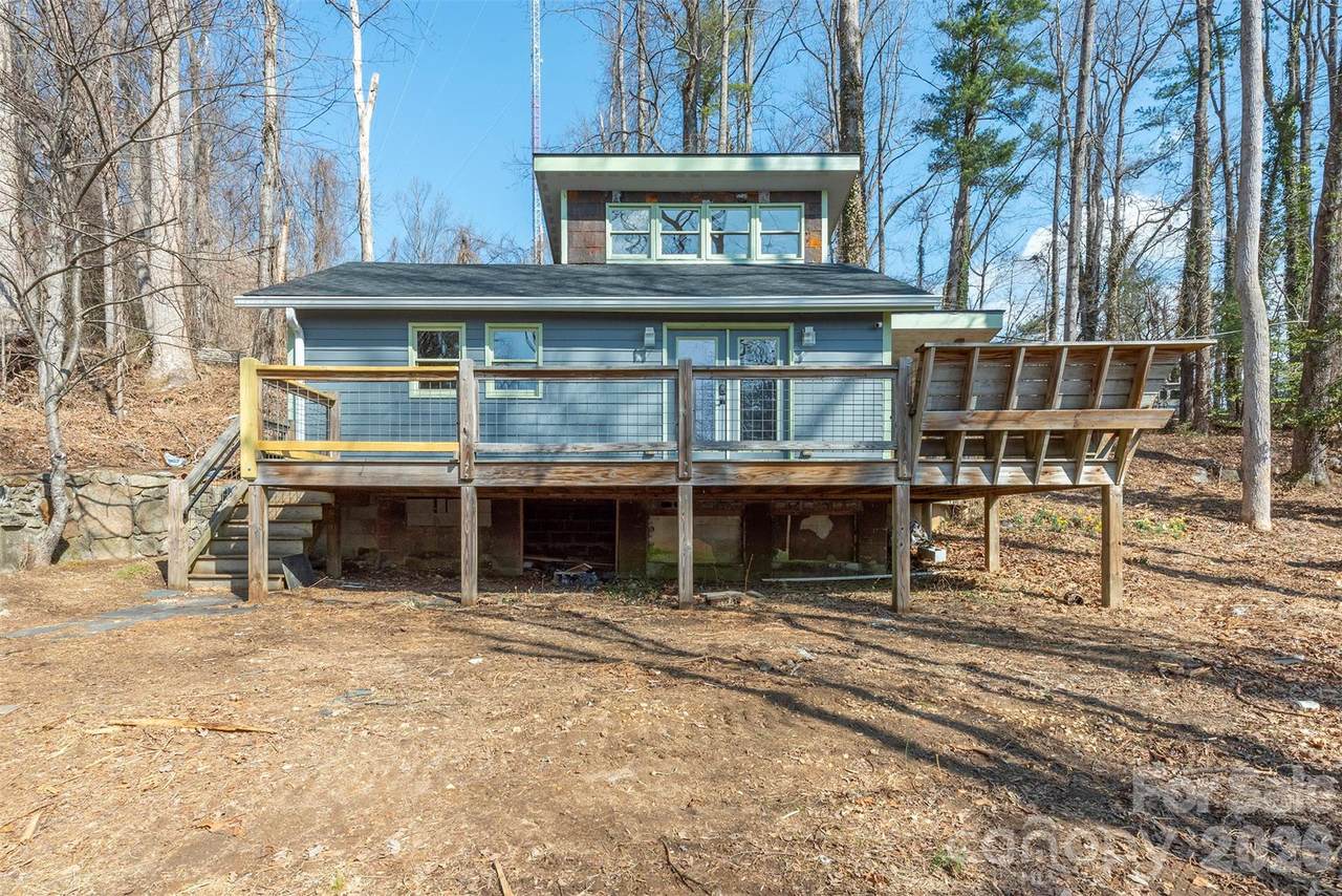 316 Oakdale Drive - Photo 1