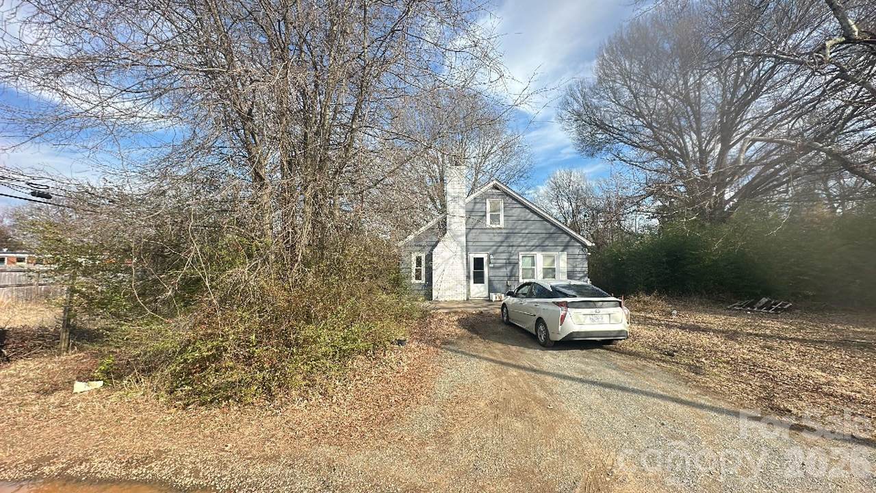 6504 Pence Road - Photo 1