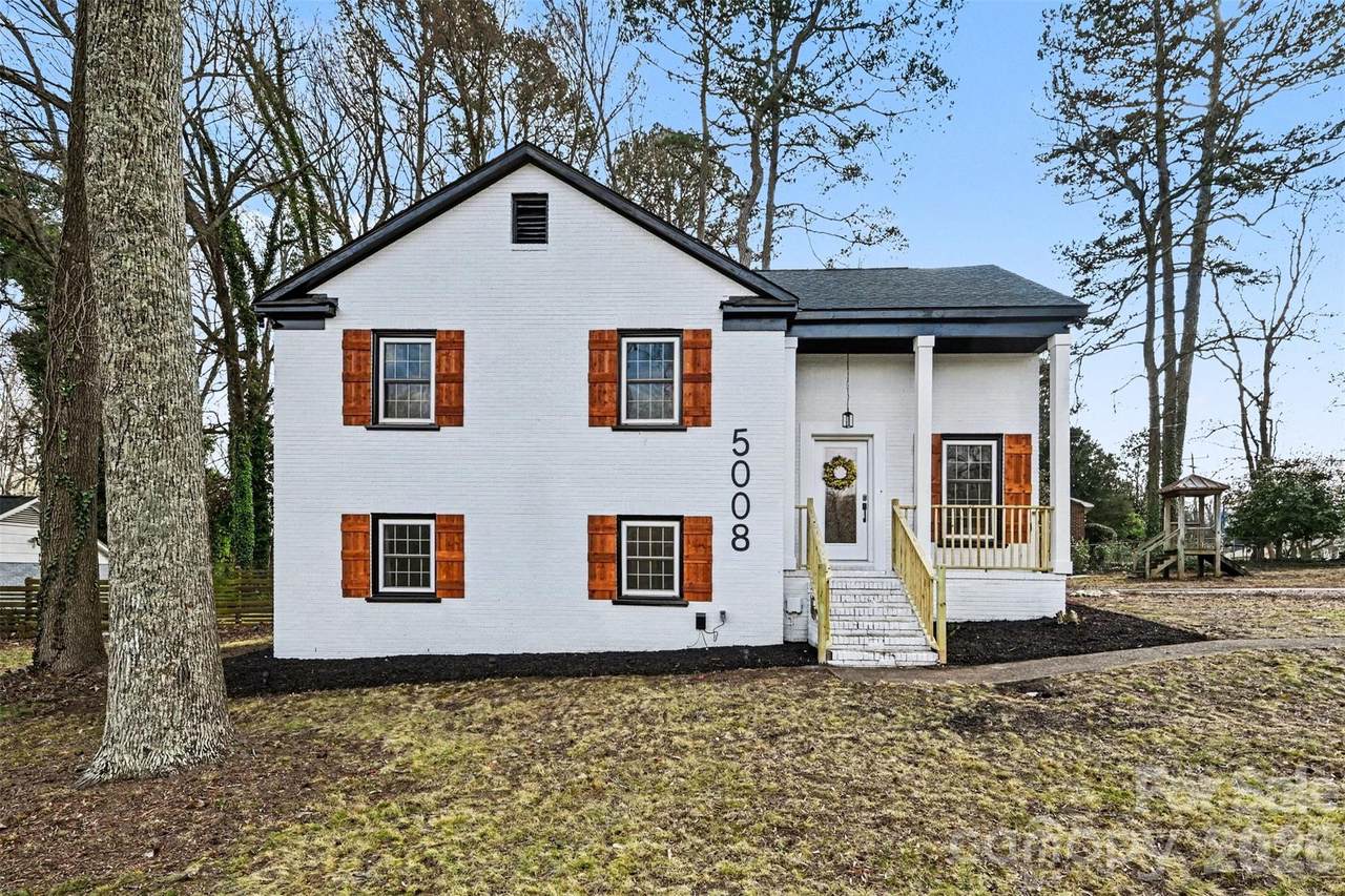 5008 The Plaza - Photo 1