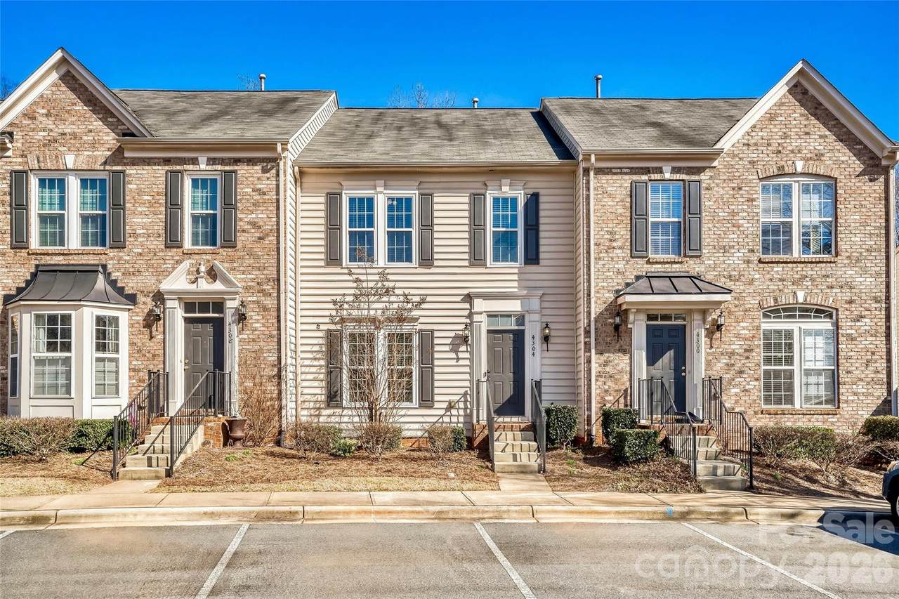 4304 Park South Station Boulevard - Photo 1