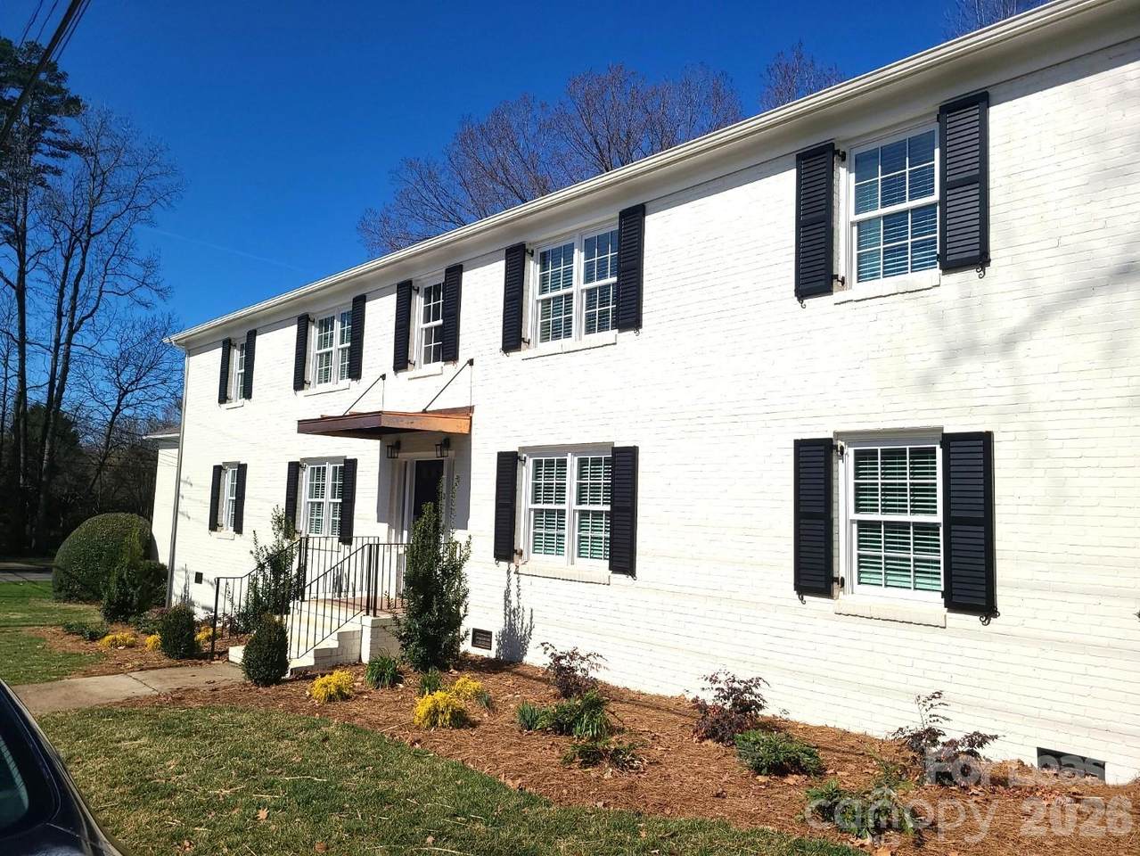 2114 Brandon Circle - Photo 1