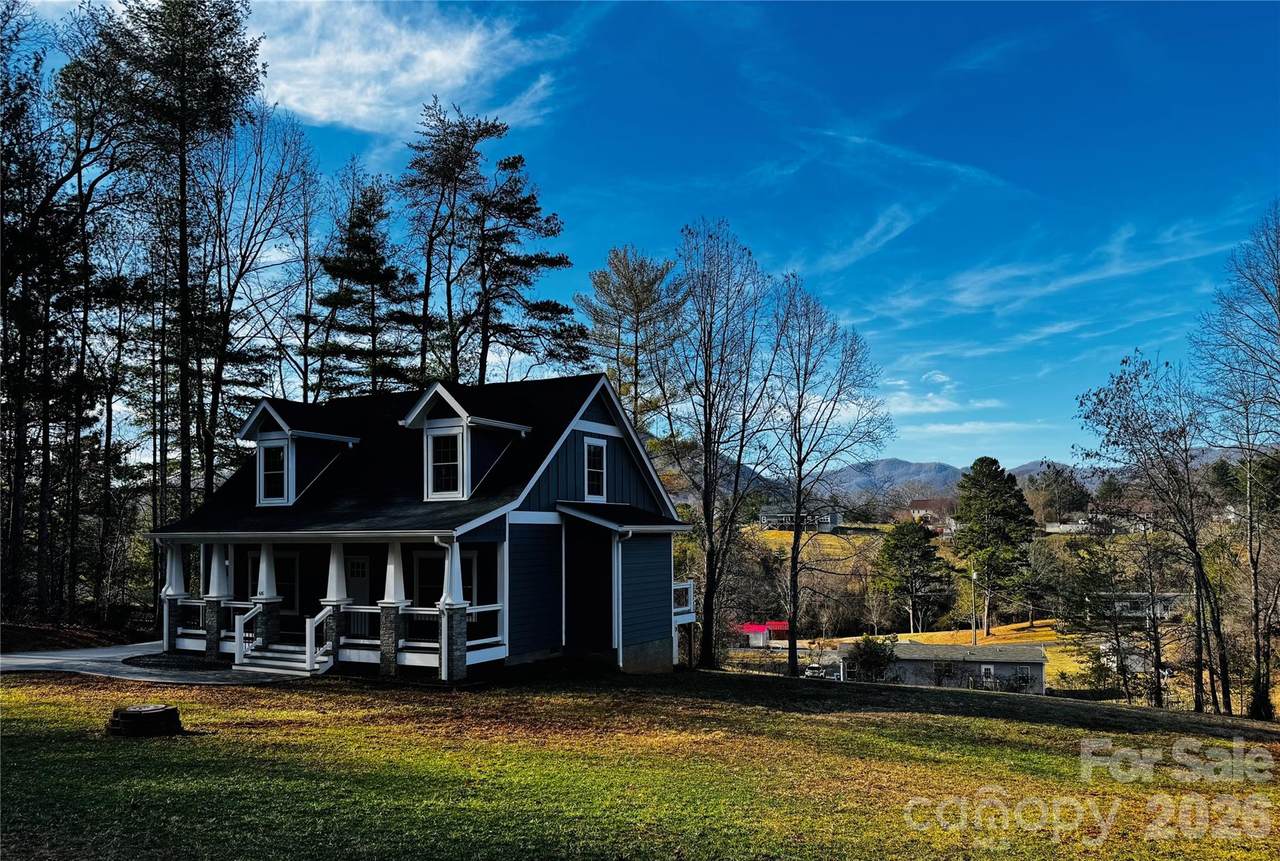 426 Shadow Wood Drive - Photo 1