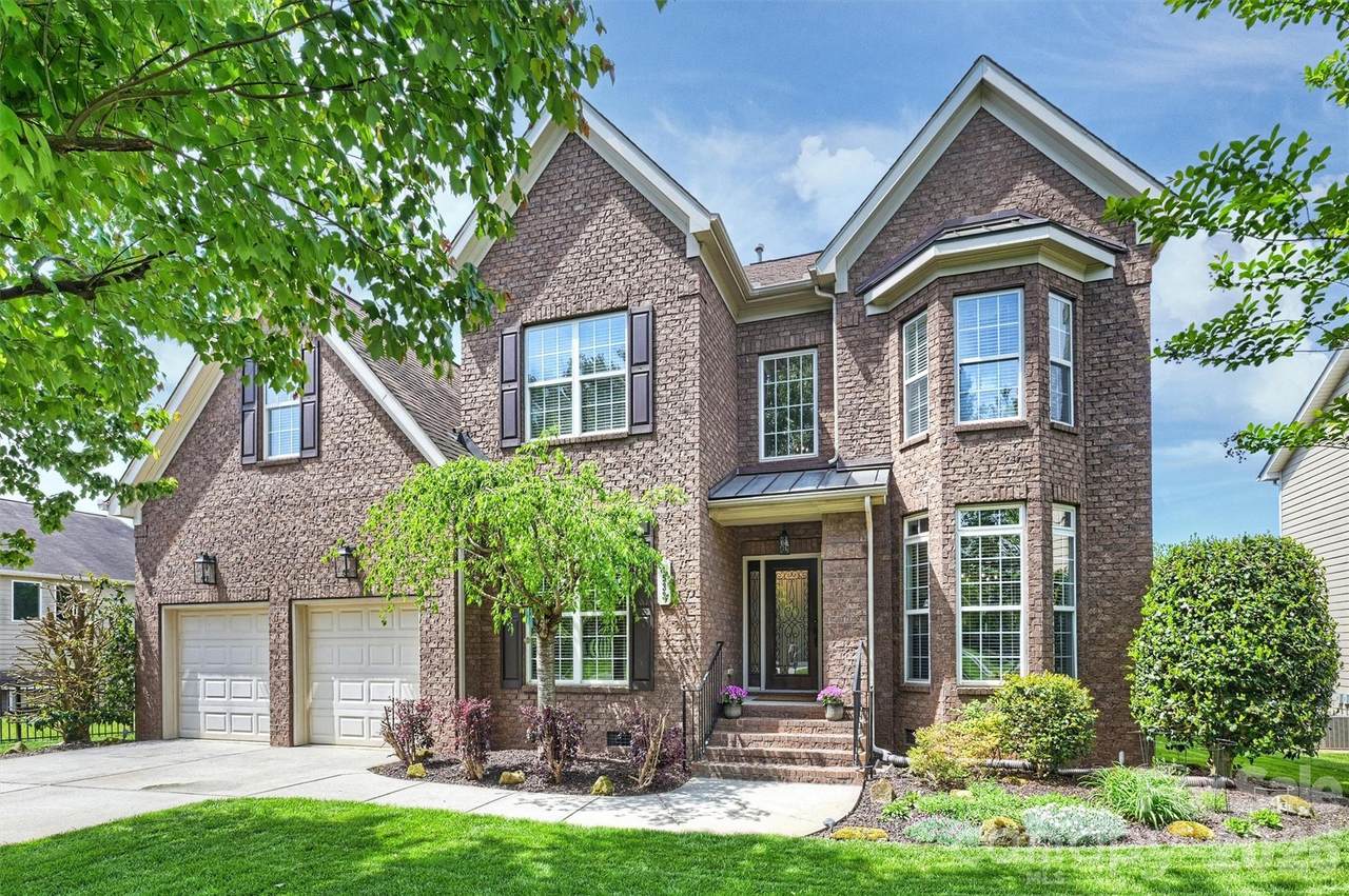 4533 Fox Ridge Lane - Photo 1