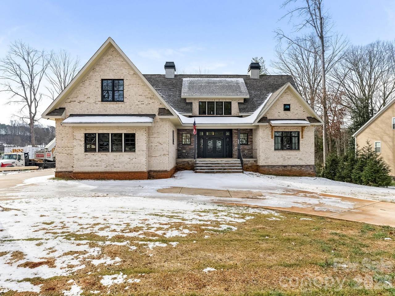 354 Catalina Drive - Photo 1