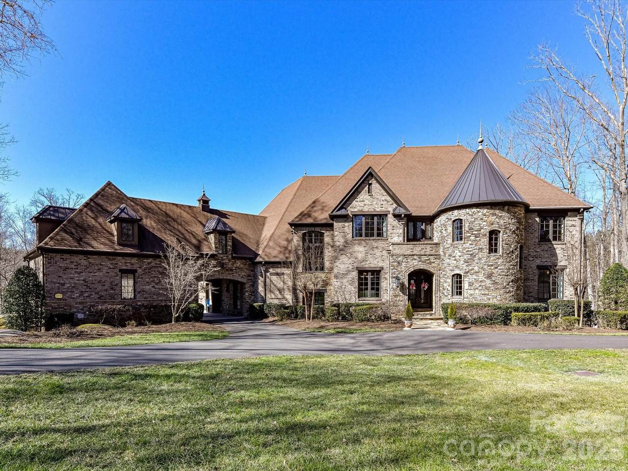 10158 Enclave Circle - Photo 1