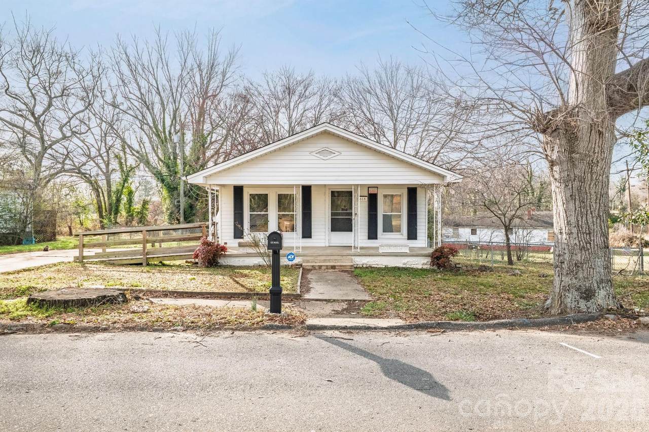 618 Live Oak Street - Photo 1