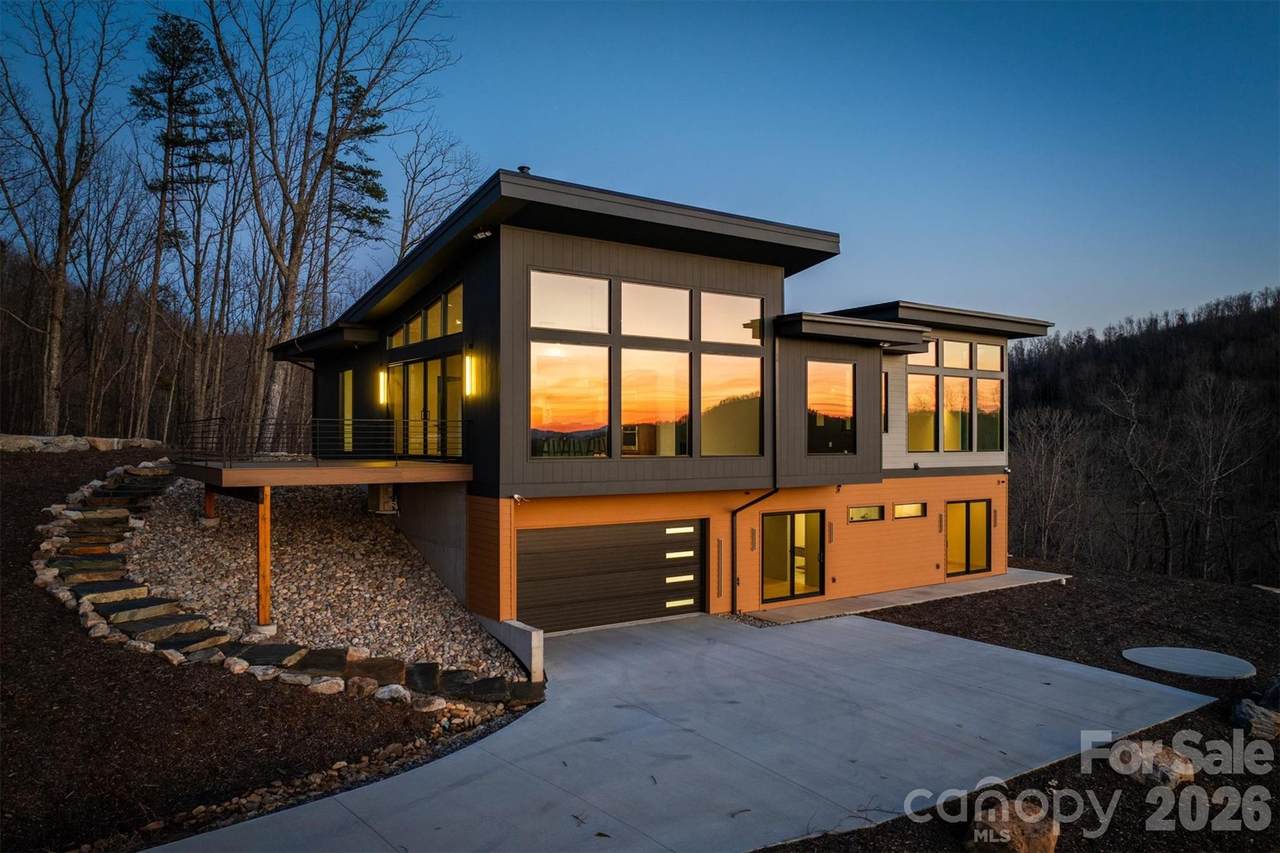 463 Summit Trail - Photo 1