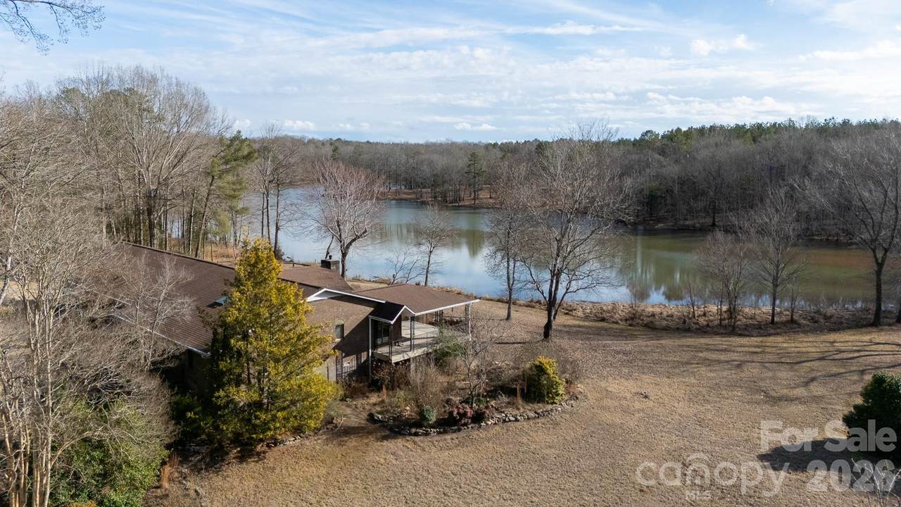 2025 Creekwood Drive - Photo 1