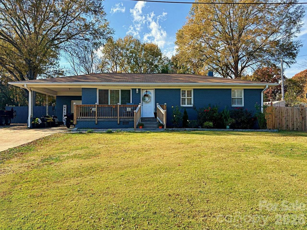 528 Waddell Drive - Photo 1