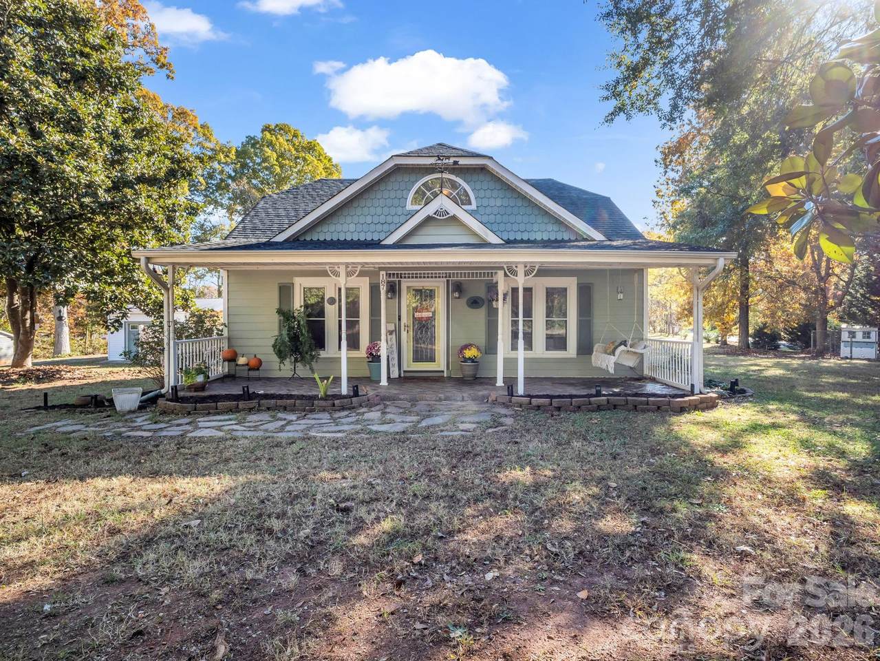 187 High Road - Photo 1