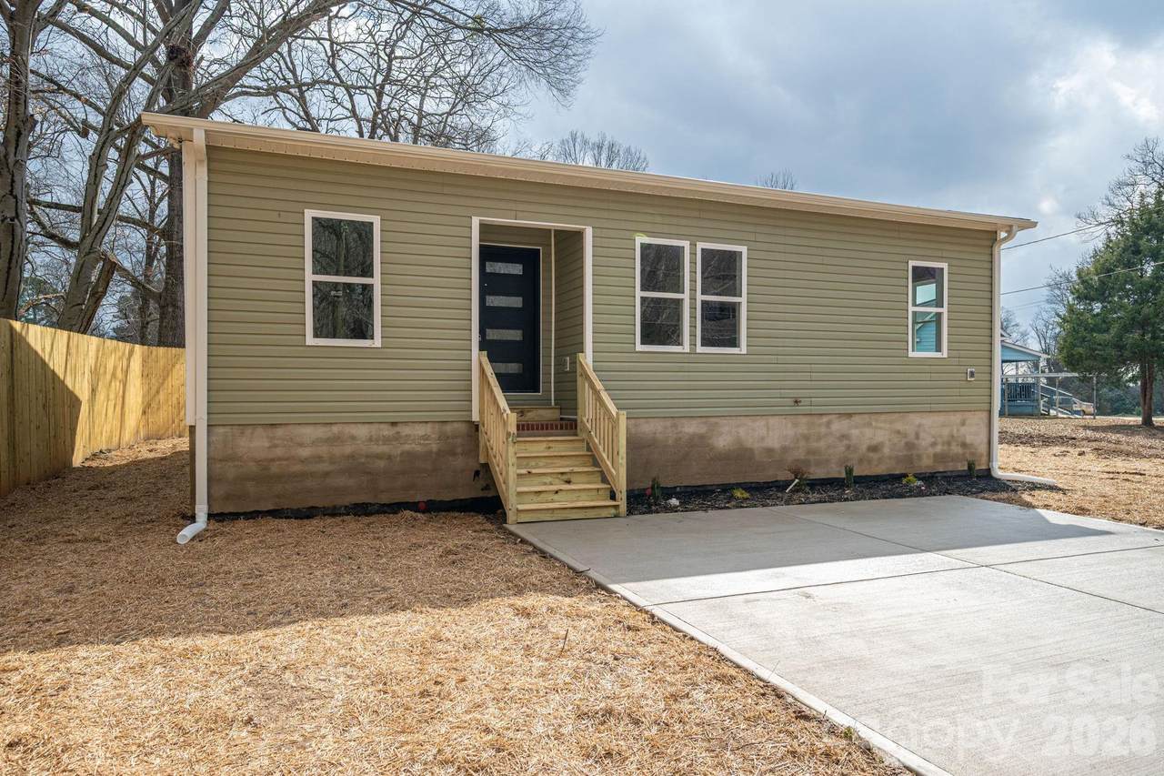 1010 Catawba Street - Photo 1