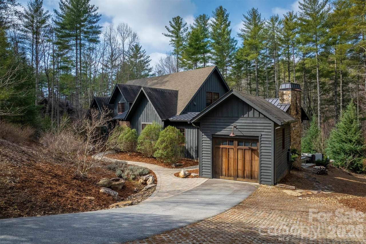 3201 Donahue Drive - Photo 1