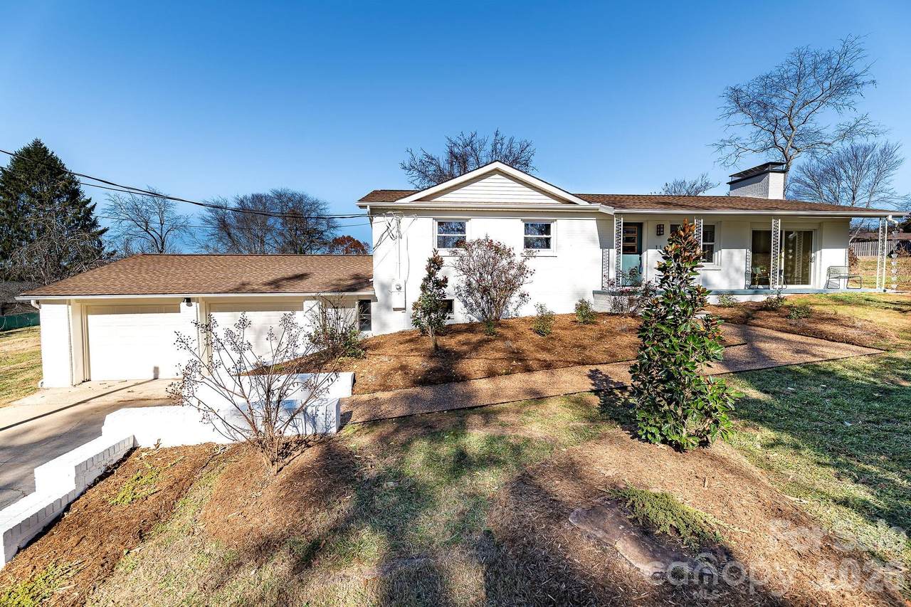 11 Clinton Street - Photo 1