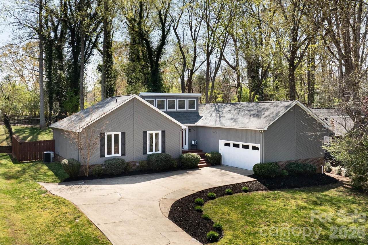 3489 Lake Shore Road - Photo 1