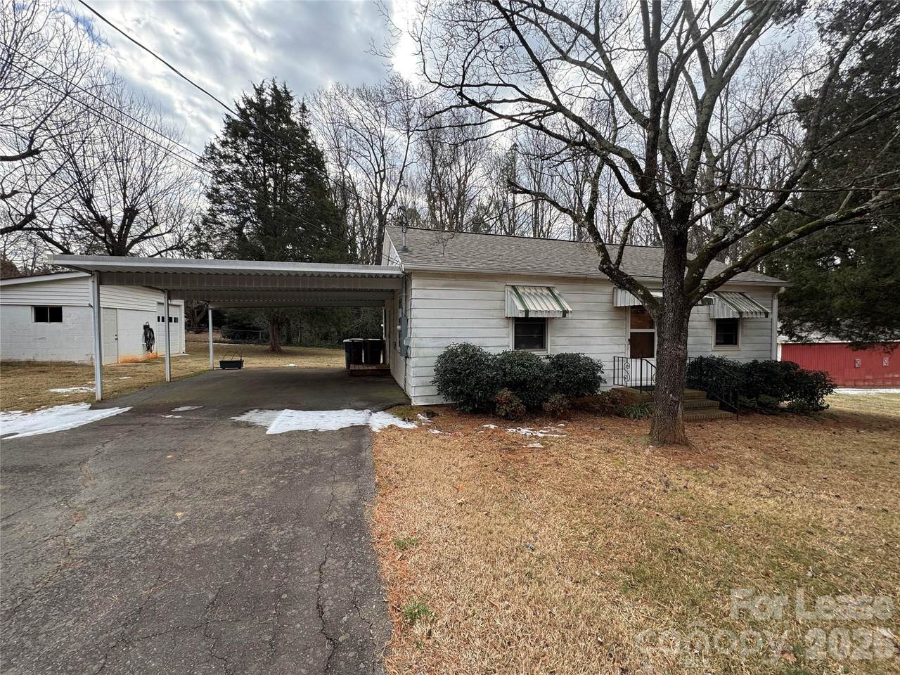 9019 Reames Road - Photo 1