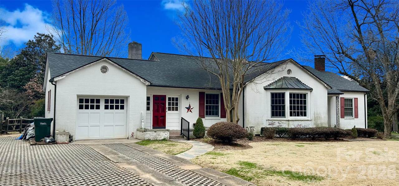 138 Louise Drive - Photo 1