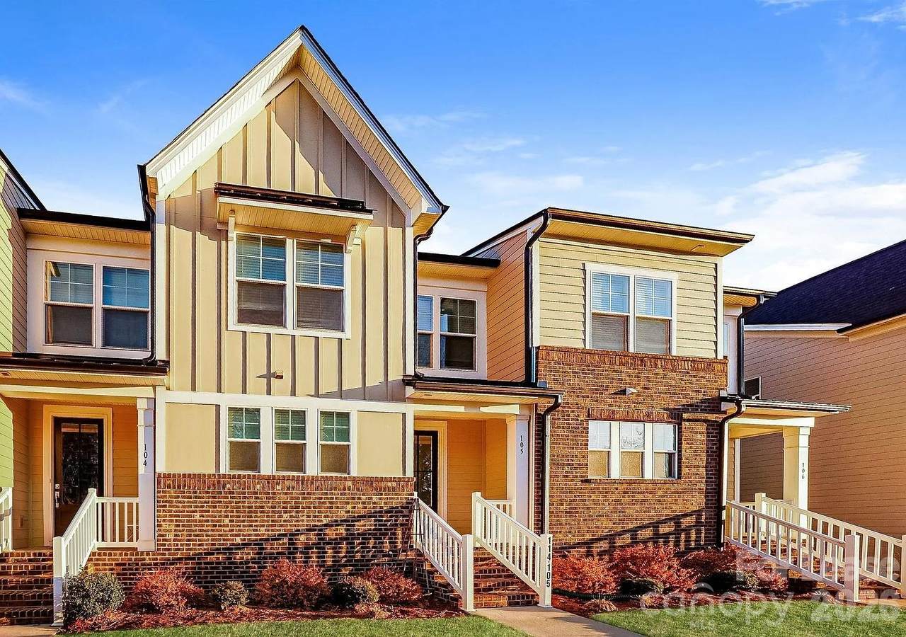 108 Glencoe Lane - Photo 1