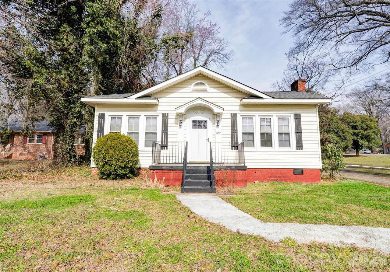 1467 Marion Street - Photo 1