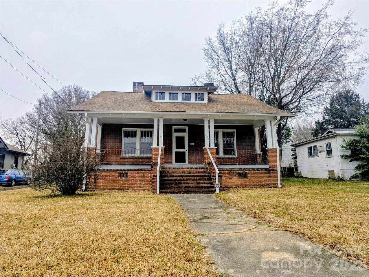936 Front Street - Photo 1