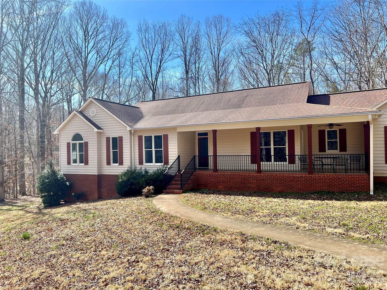 7809 Deer Trail - Photo 1