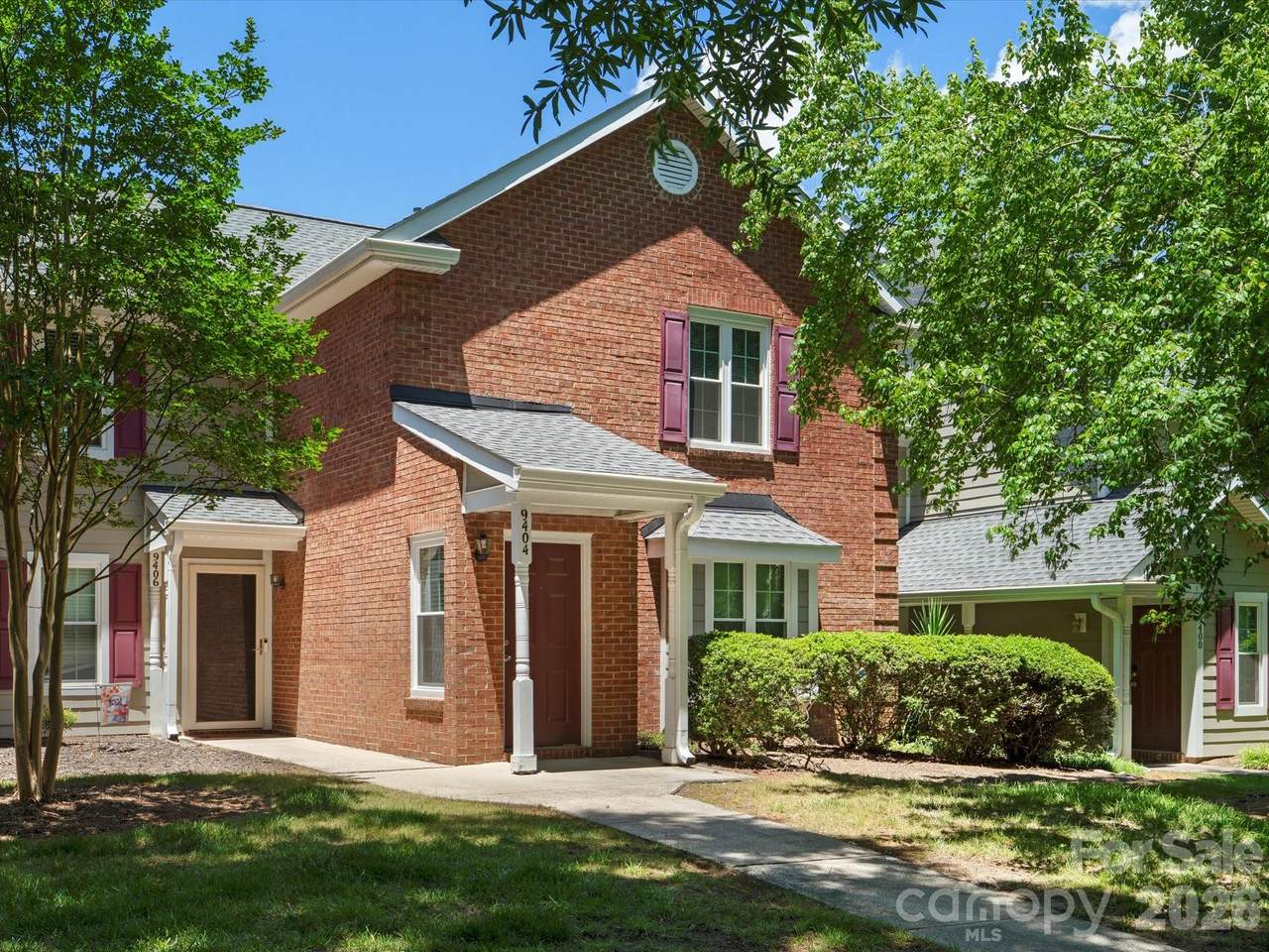 9404 Vicksburg Park Court - Photo 1