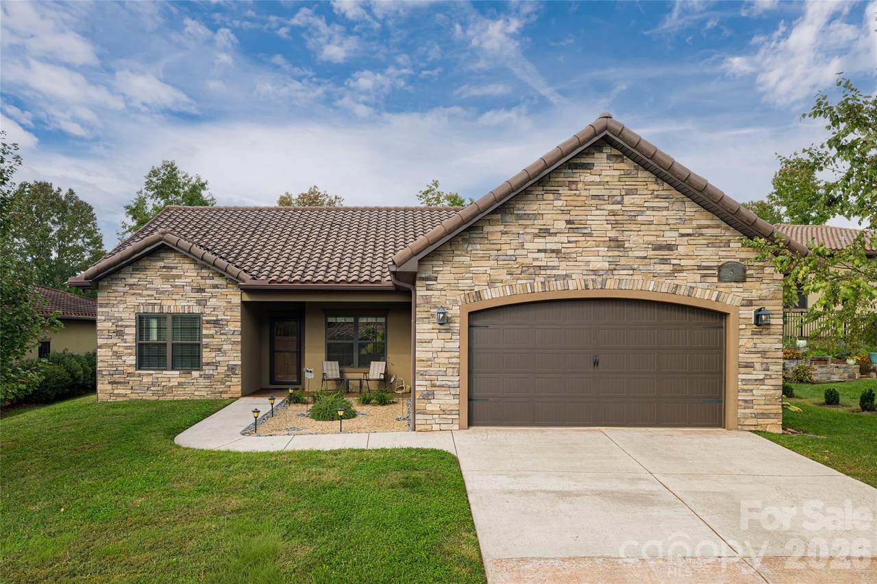 5 Pacifico Drive - Photo 1