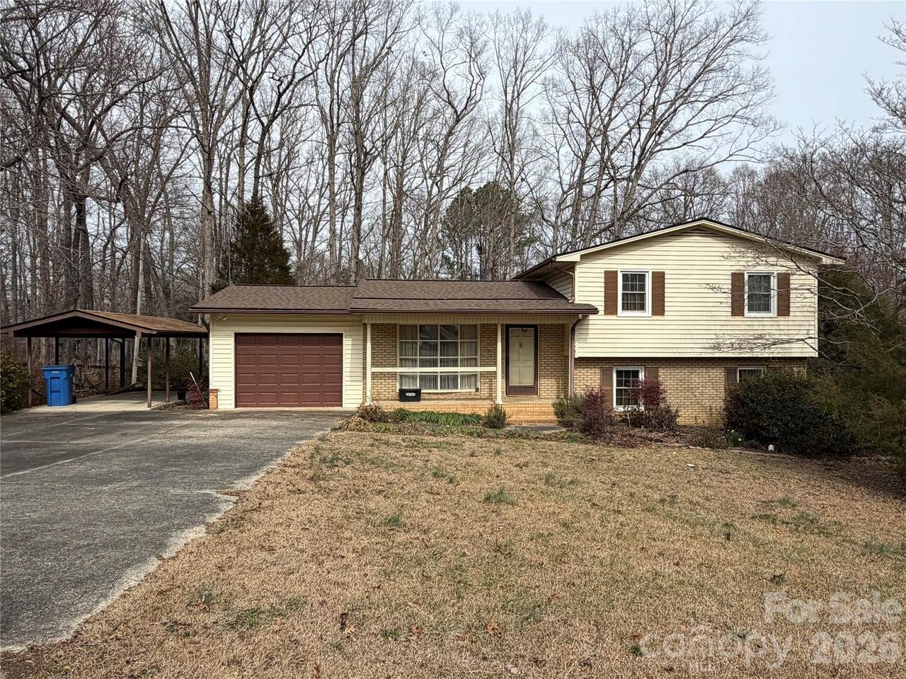 2033 Sprucewood Street - Photo 1