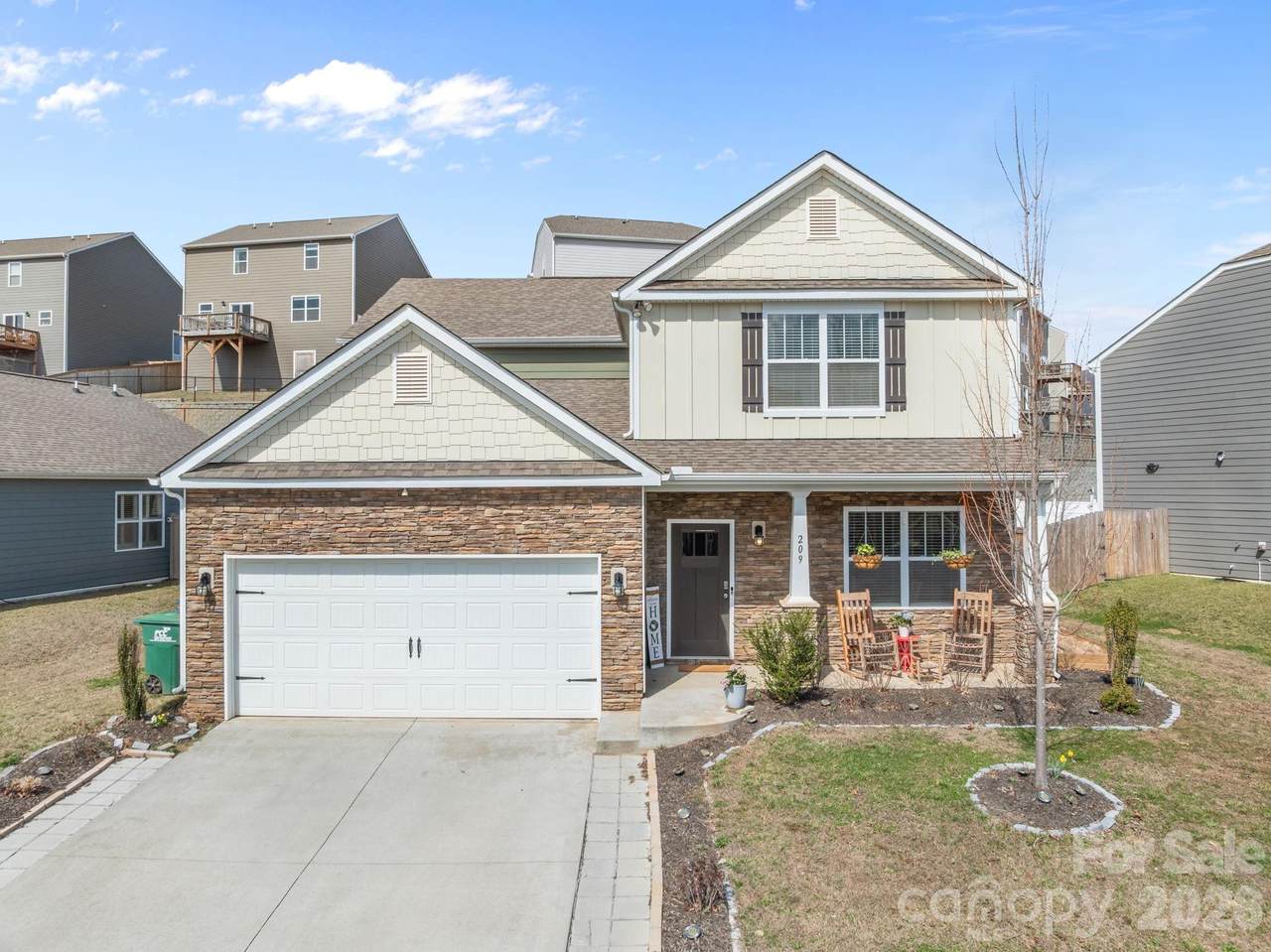 209 Marathon Lane - Photo 1