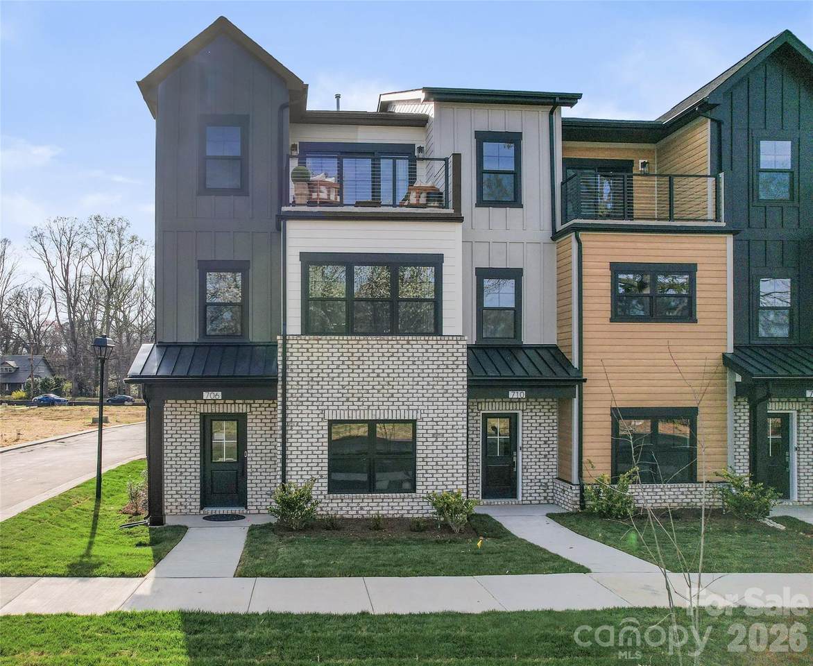 512 Mystic Park Alley - Photo 1