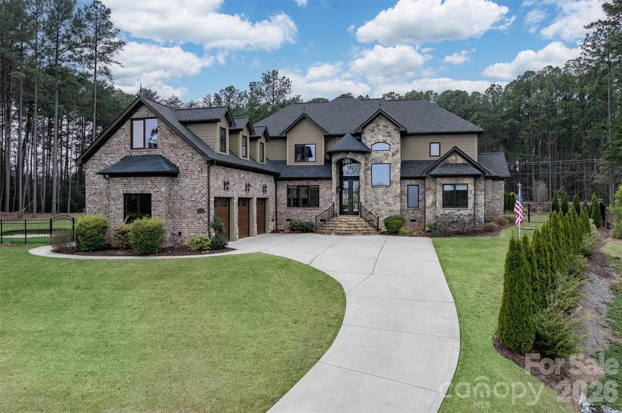 7946 Norman Pointe Drive - Photo 1
