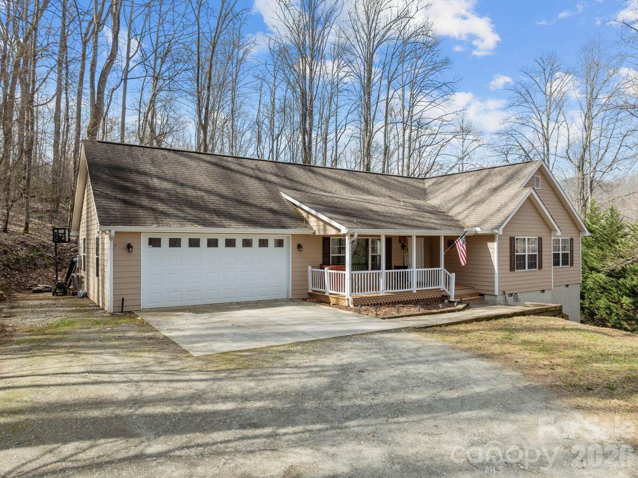 400 Honey Locust Trail - Photo 1