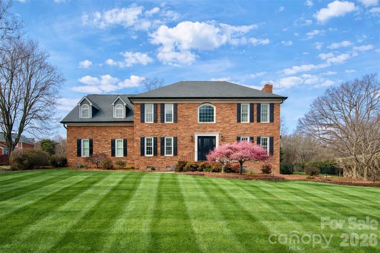 1398 Chalmers Court - Photo 1