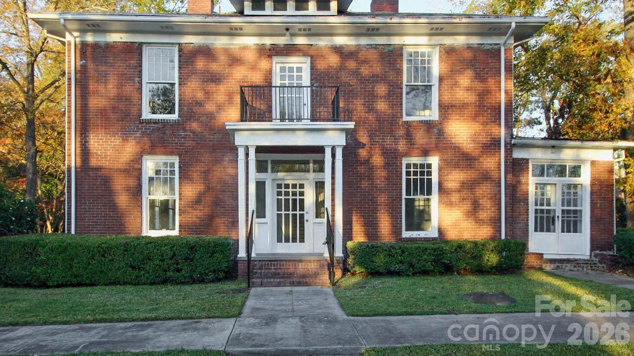107 Pine Street - Photo 1