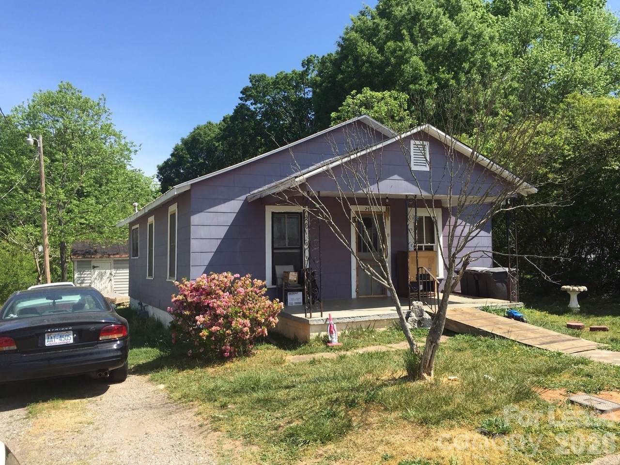 714 Wilmington Avenue - Photo 1