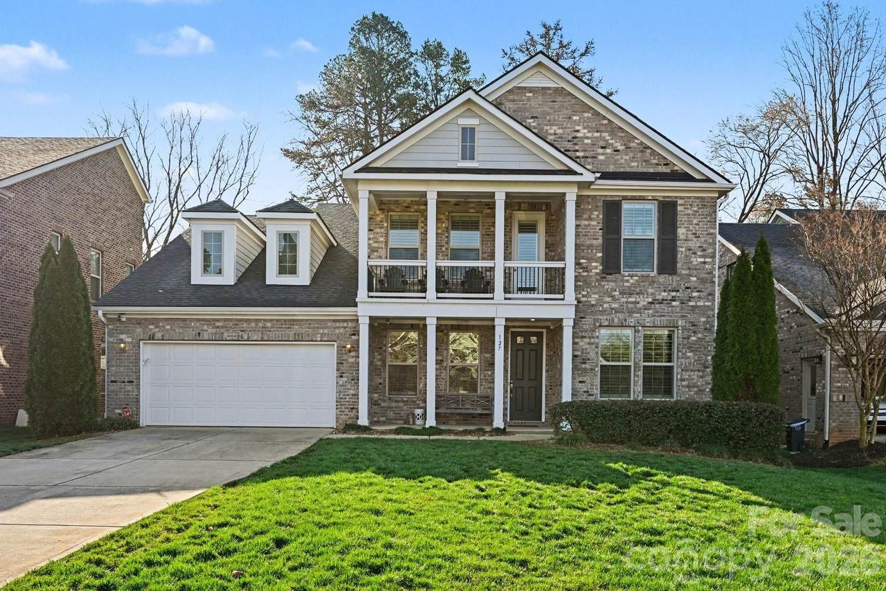 127 Smithfield Drive - Photo 1