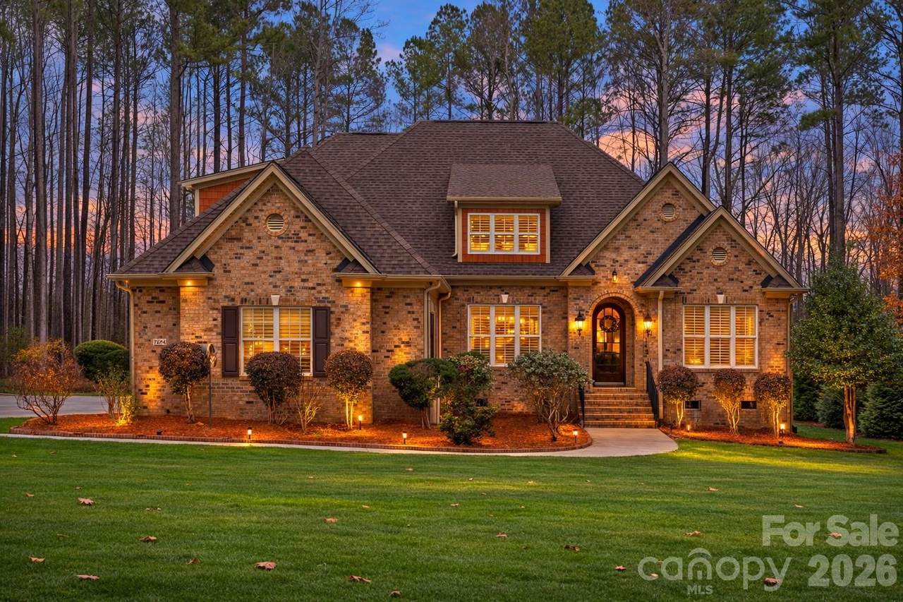 7404 Bay Cove Court - Photo 1