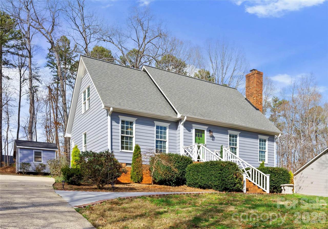 39 Bowen Drive - Photo 1
