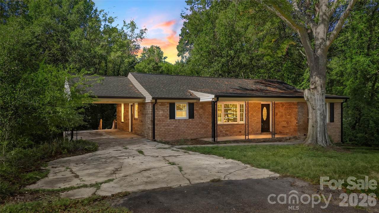 1428 Boxwood Avenue - Photo 1