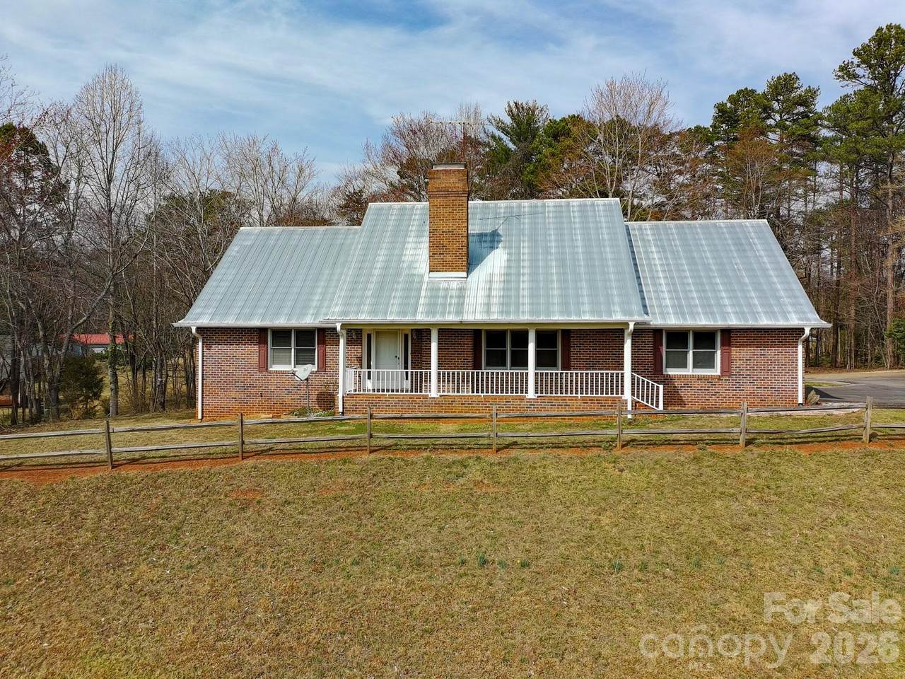 120 Skyline Drive - Photo 1