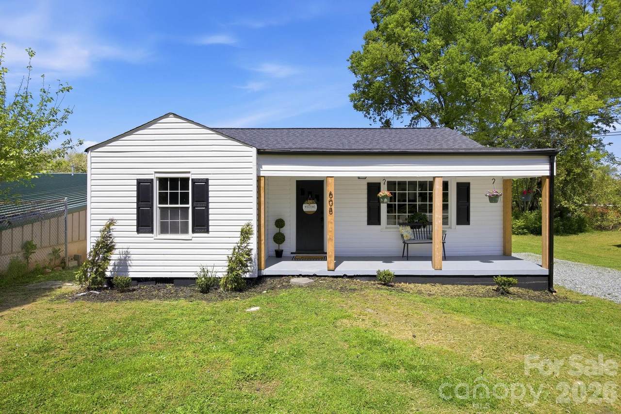 608 Carver Drive - Photo 1