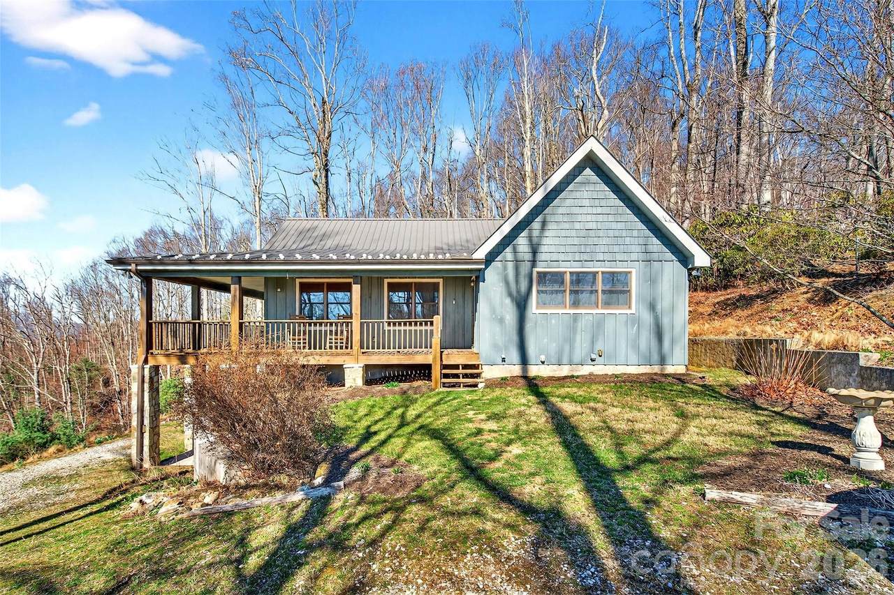 163 Walter Circle - Photo 1