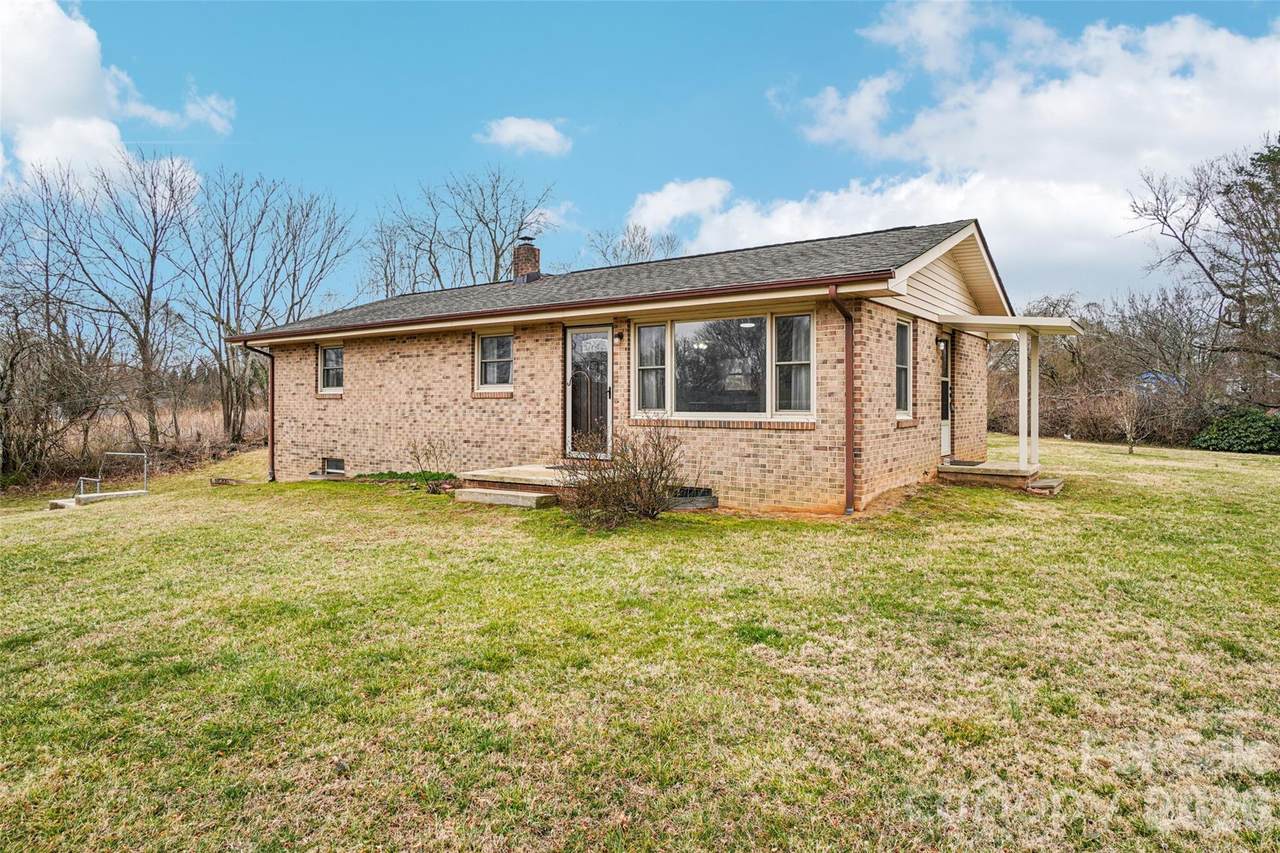 277 Powell Street - Photo 1